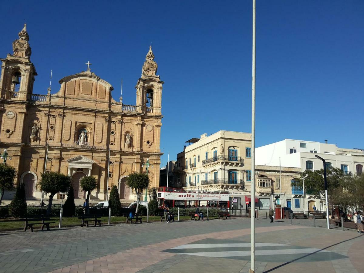 Seafront Room Msida Buitenkant foto